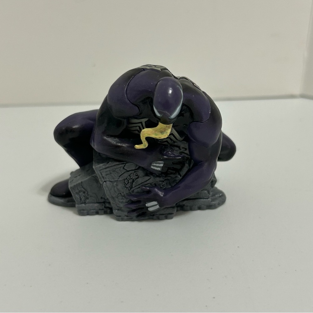 2011 Marvel Legends Black Suit Spider-Man Venom PVC Figure Cake Topper  2.5 INCH